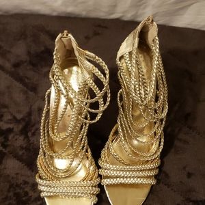 Vince Camuto Gold Strappy Heel !